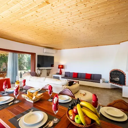 Vila Villa For 8 People With Garden Albufeira